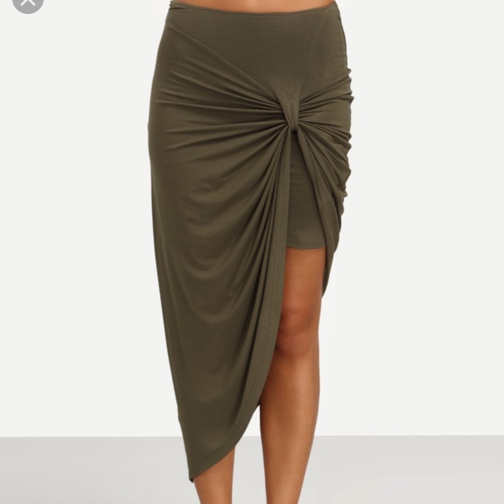 Shein asymmetric skirt- ARMY GREEN💚